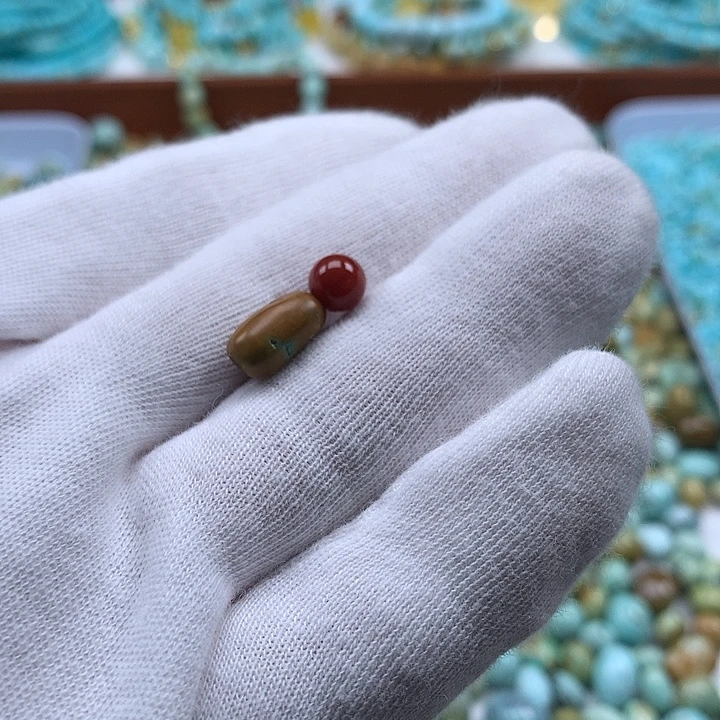 南红玛瑙未镶嵌珠宝奇石