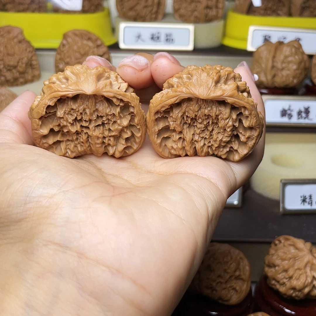 把件文玩核桃三**店蛇王45左右