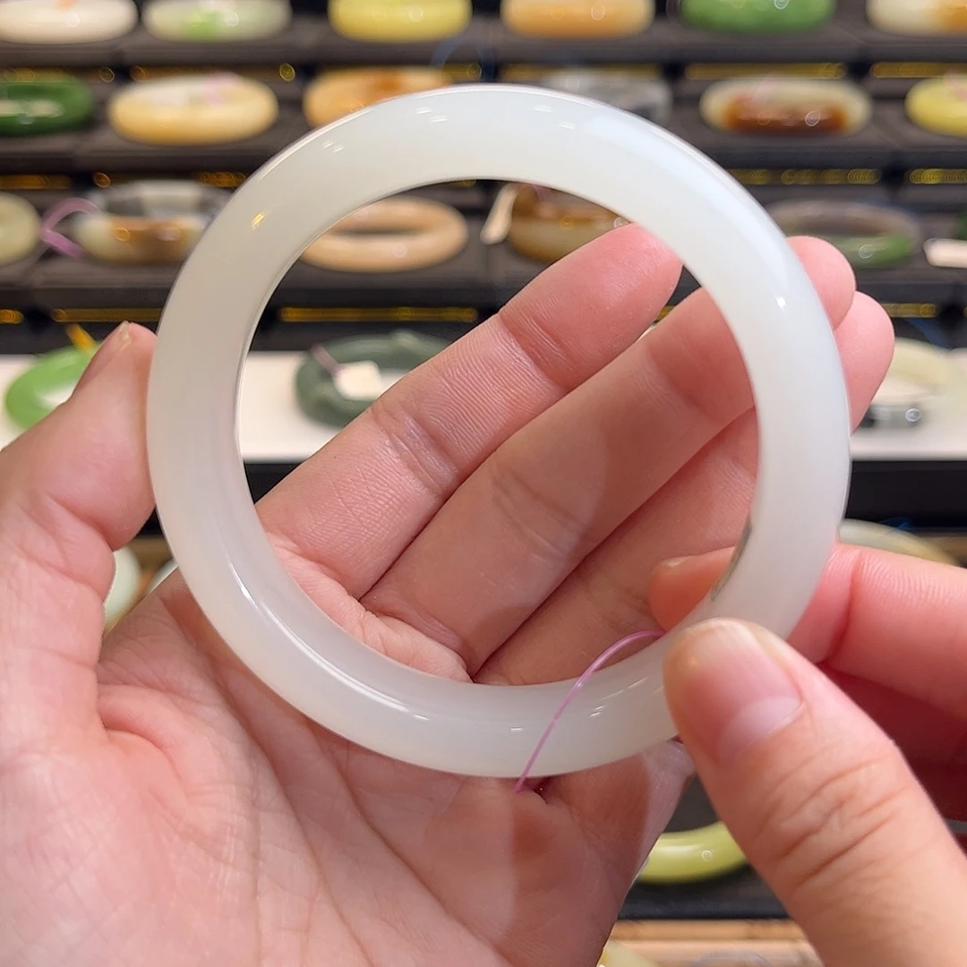 和田玉未镶嵌手镯68-61