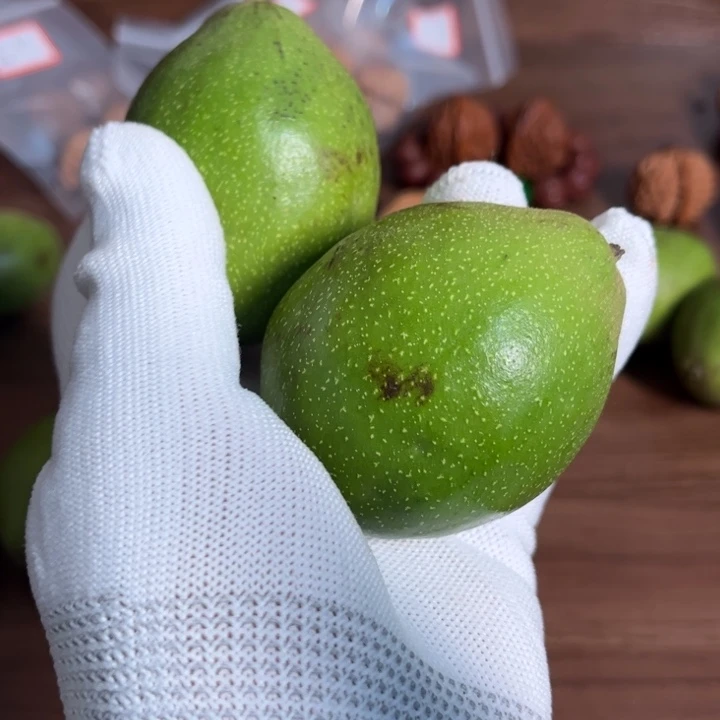 文玩核桃吊坠沈鸡不退不换