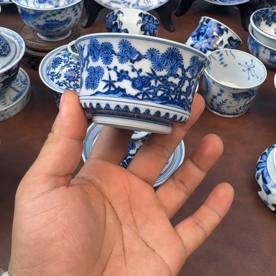 摆件陶松竹梅马蹄手绘