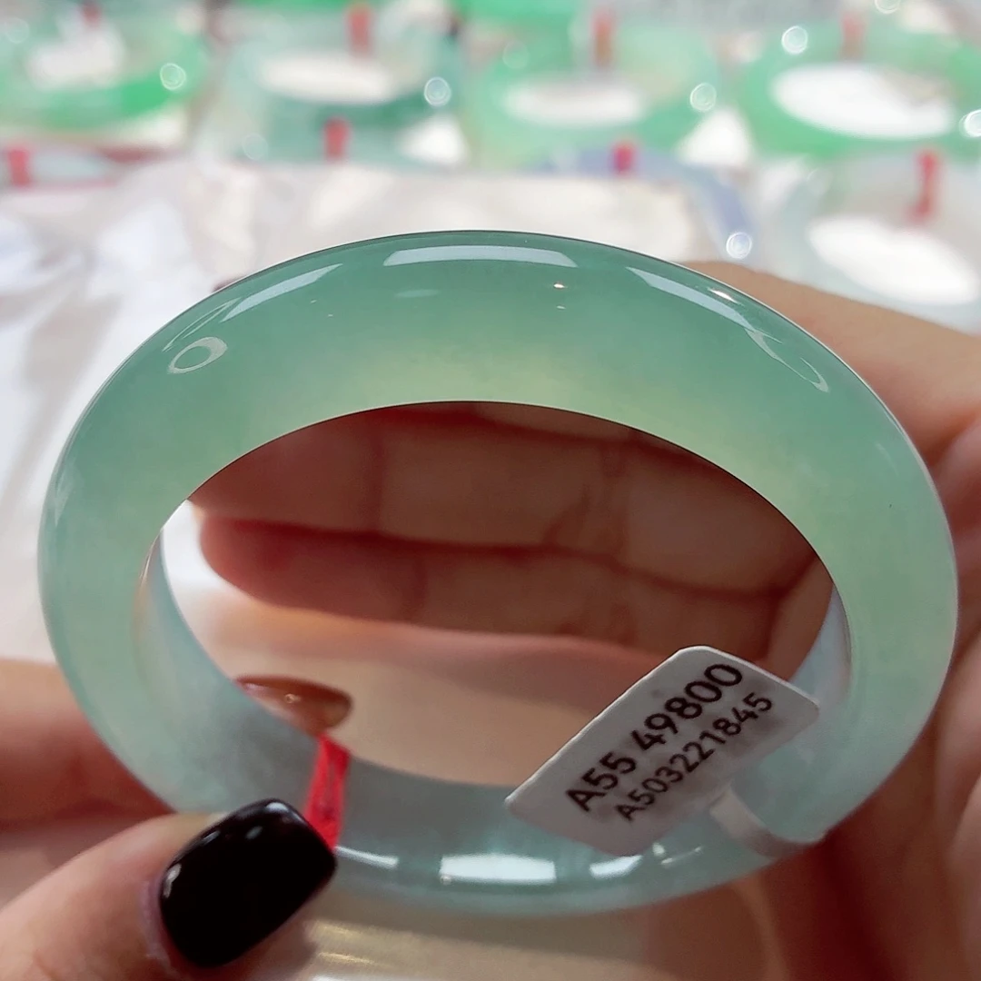 翡翠未镶嵌手镯冰胶起光湖水绿68-48