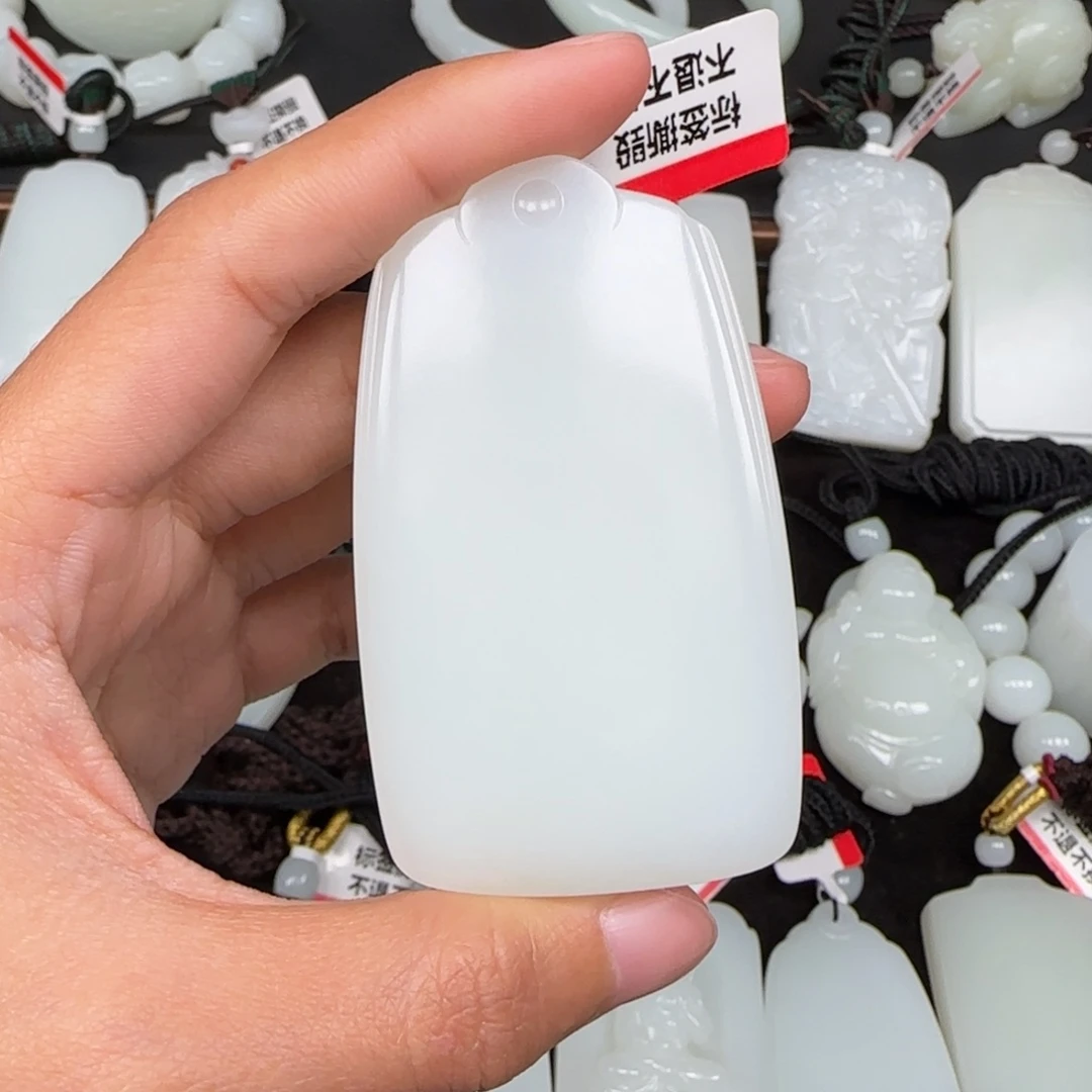 西***哥和田玉未镶嵌挂件