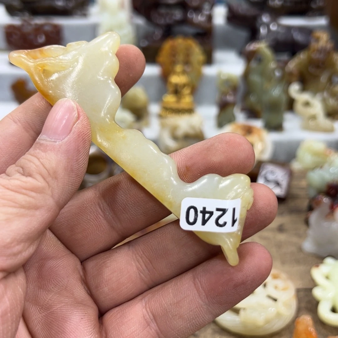 摆件老****光新号开播一漏到底
