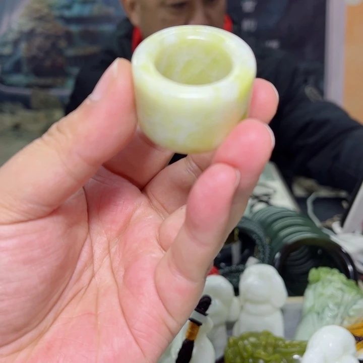 蛇纹石玉扳指多样性发货未镶嵌