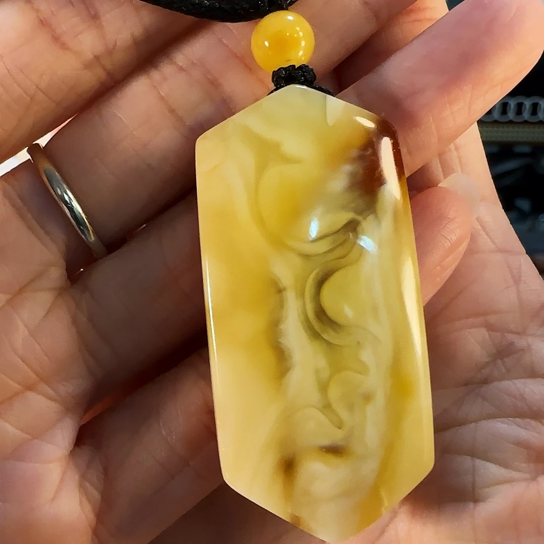 蜜蜡未镶嵌颈饰拉丝长牌