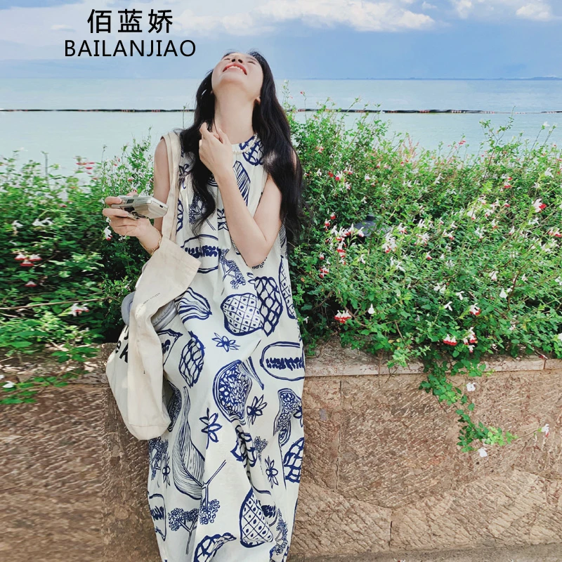 海边度假无袖连衣裙女夏季2025新款法式复古文艺慵懒风松弛感长裙