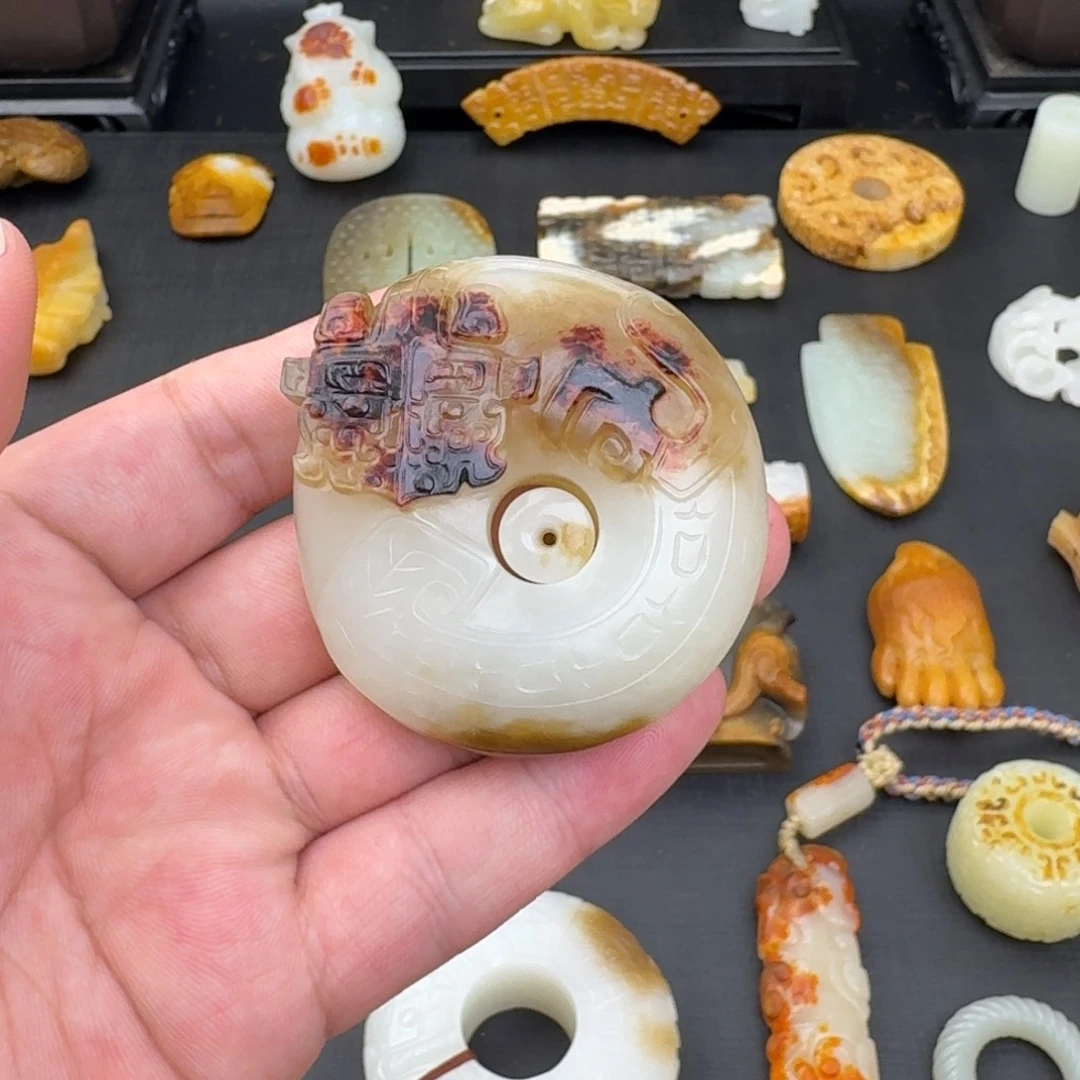 水***道和田玉（糖玉）未镶嵌颈饰