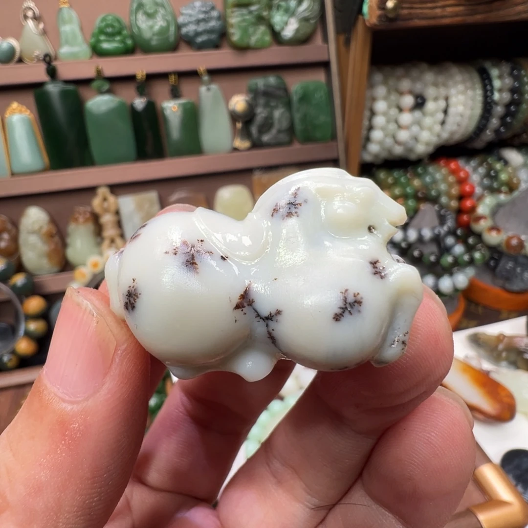 和田玉未镶嵌颈饰桂花糕唐马 有条石纹福利10