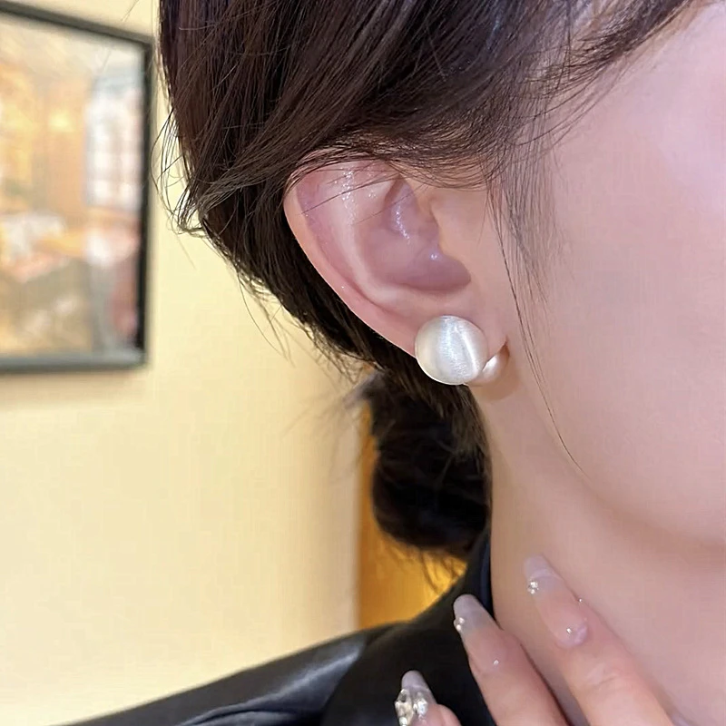 铜合金仿珍珠耳饰 复古港风拉丝圆形豆豆珍珠银针耳钉轻小众耳环