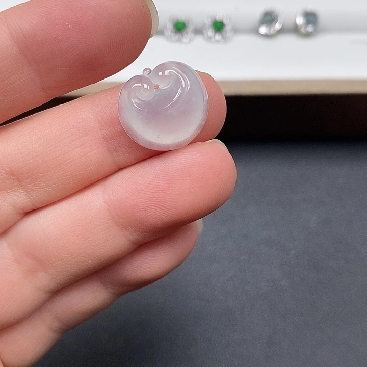 颈饰未镶嵌翡翠如意头