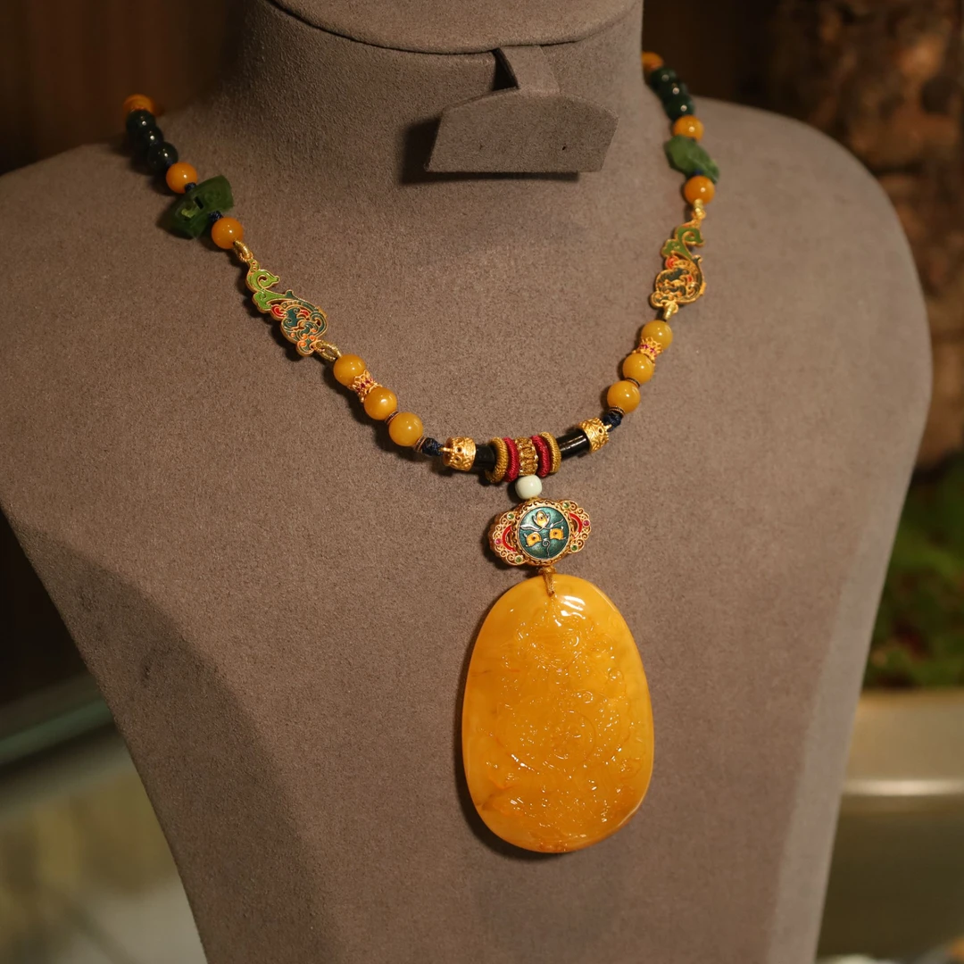 【心如珠宝精品店】蜜蜡吉祥八宝八瑞吉祥项链XK02199