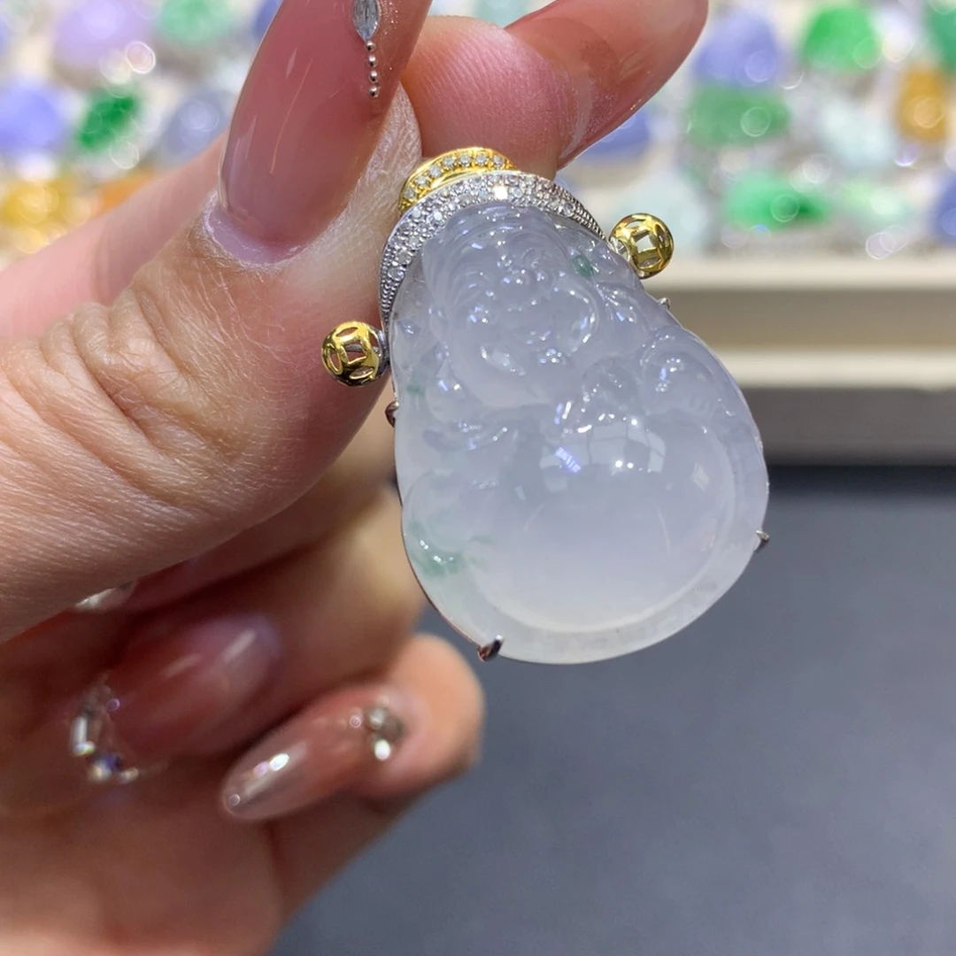 翡翠颈饰18K金镶嵌翡翠