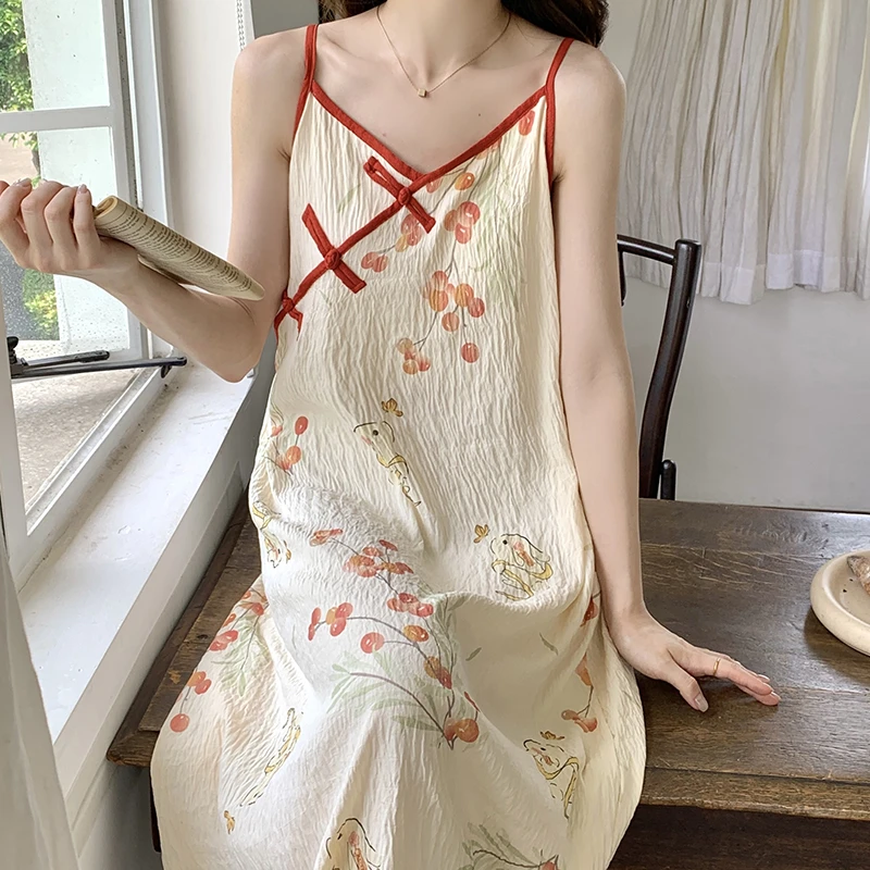 新款女夏天薄款带胸垫小碎花吊带款国风中长款复古甜美女士裙子