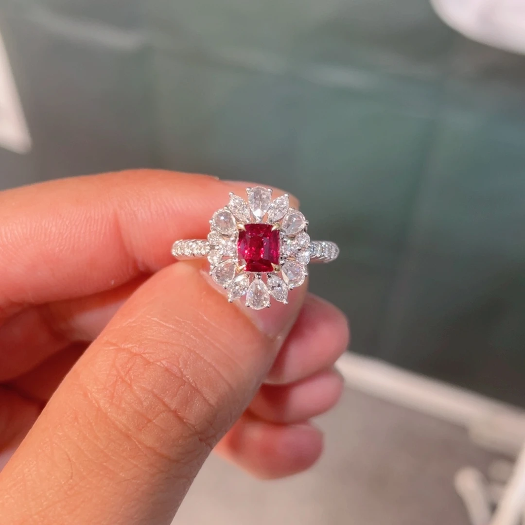 红宝石戒指18K金镶嵌1.01ct 无烧鸽血