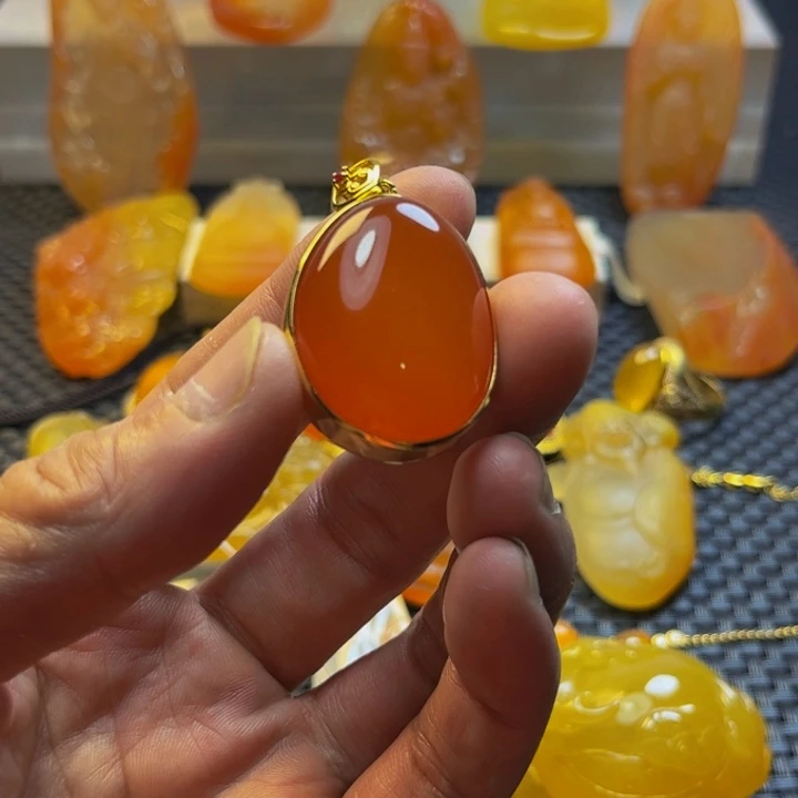 领***悟石英质玉吊坠未镶嵌