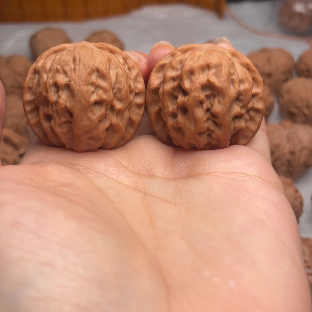 文玩核桃把件W 6 36 野狼