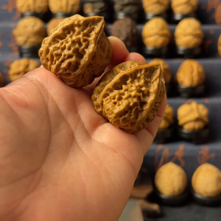 文玩核桃把件佛肚