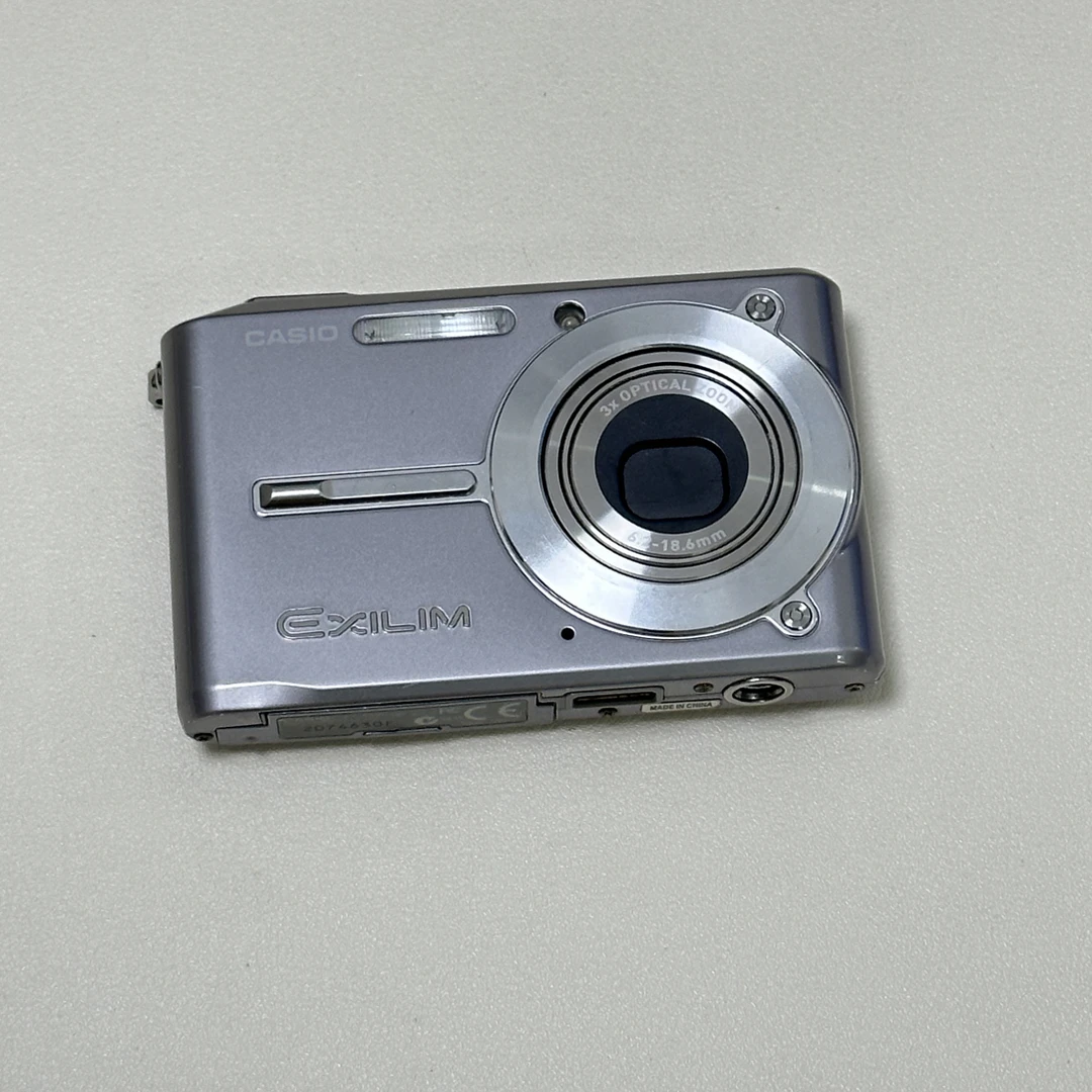 95新 Casio/卡西欧 卡西欧s500  500w像素 3倍光学变焦 配件齐全