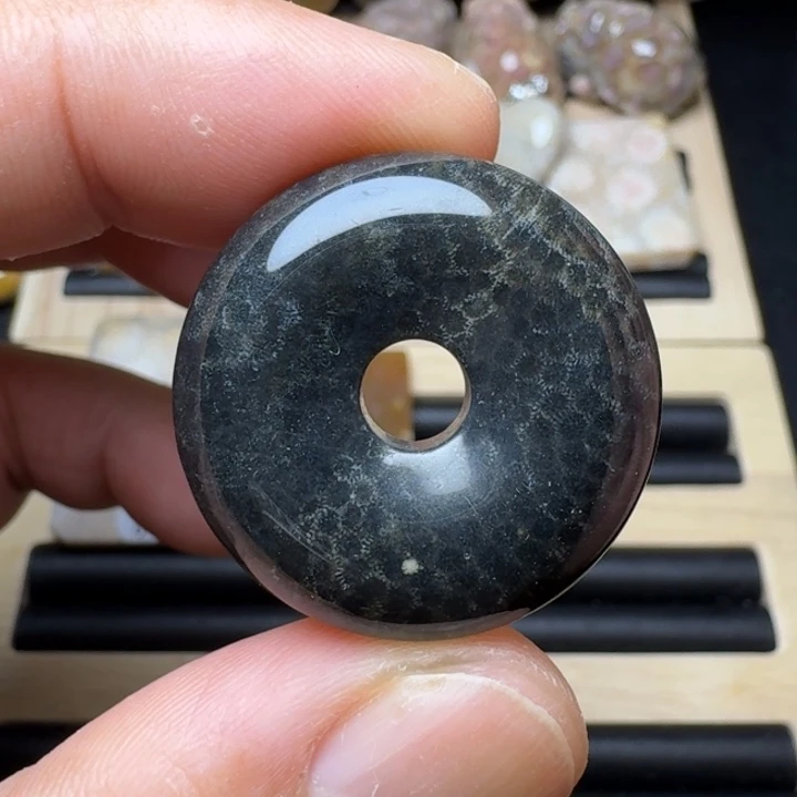 硅化珊瑚（珊瑚玉）未镶嵌纯天然色有机玉石保真色