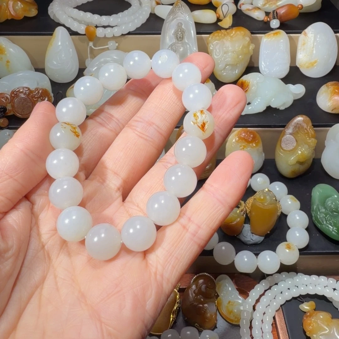 唐***生和田玉未镶嵌手链