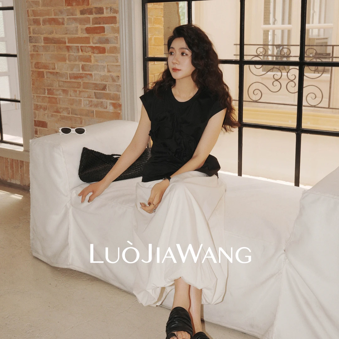 棉质感夏季时尚舒适艺术感设计款百搭休闲简约半裙LUOJIAWANG