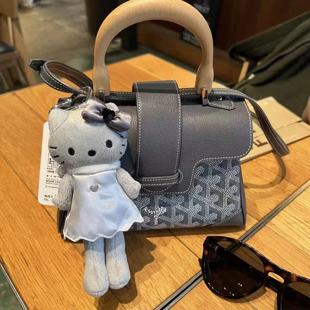 【大阪限定】HelloKitty 灰银裙子长腿 kitty挂件 玩偶潮玩挂件