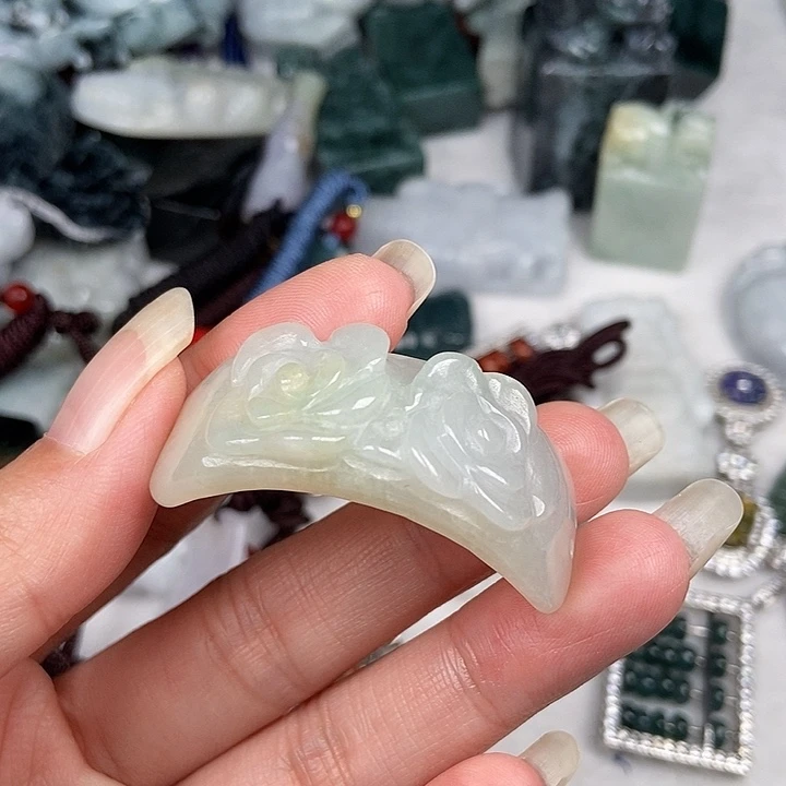 颈饰未镶嵌翡翠翡翠