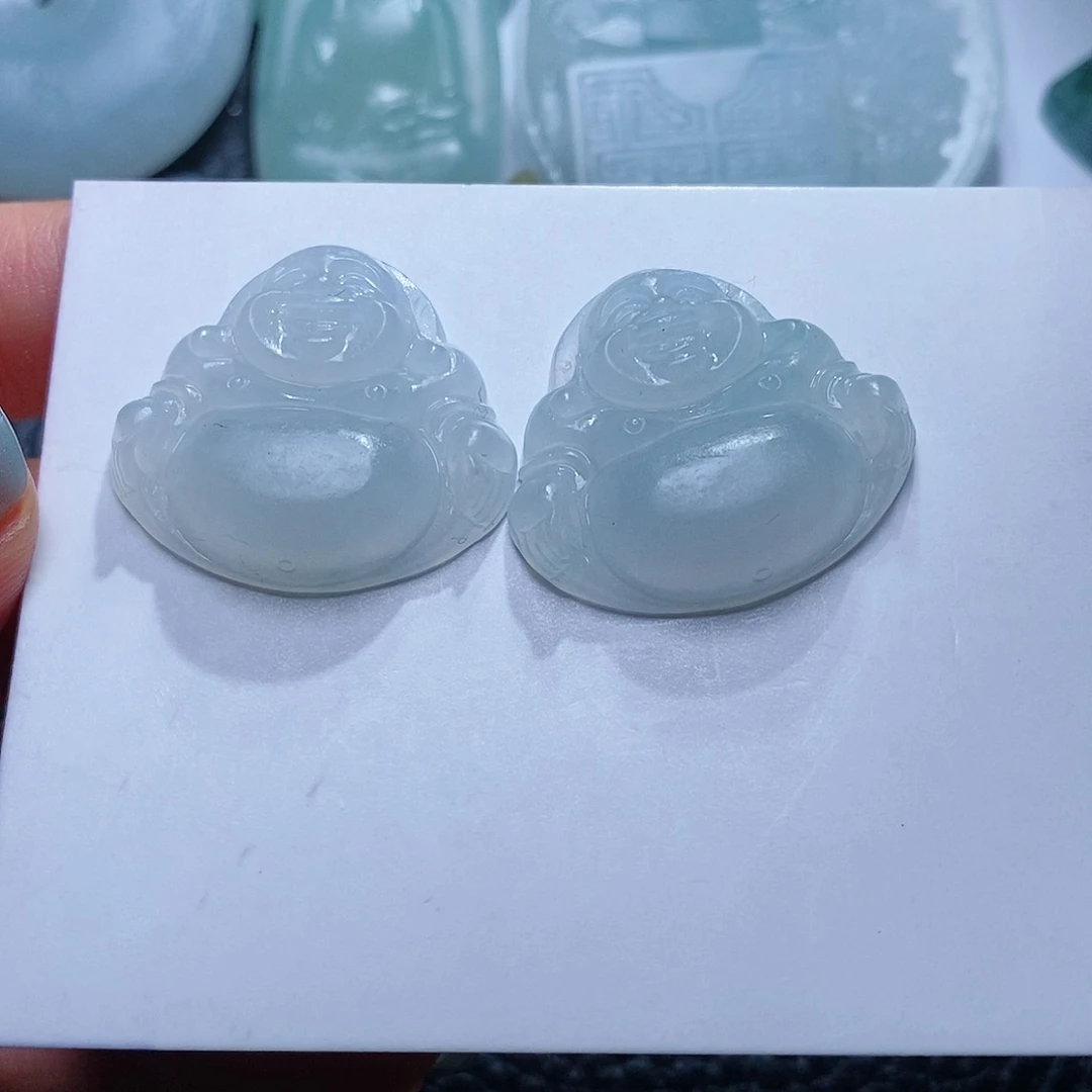 舍****定制翡翠未镶嵌毛货付款后确认抛光