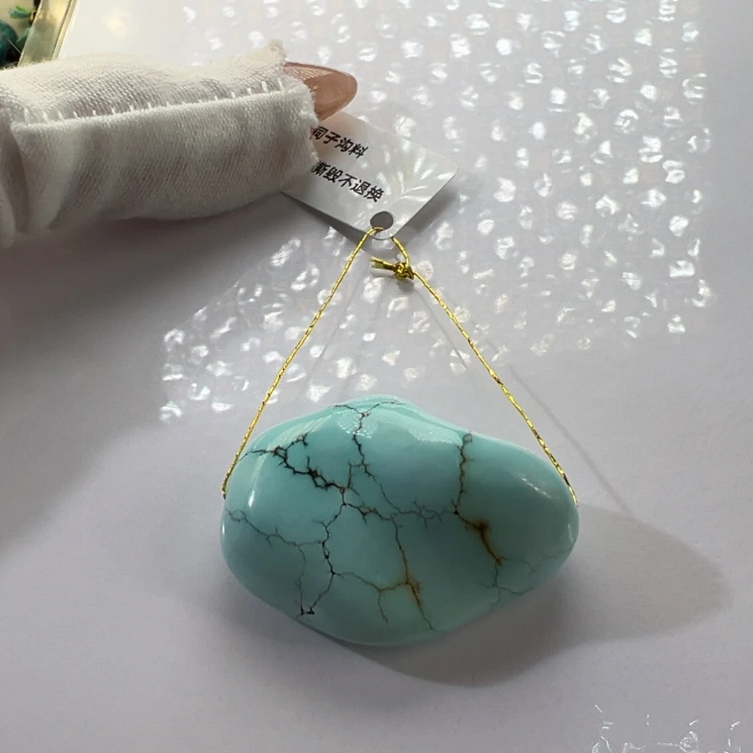 绿松石未镶嵌挂件