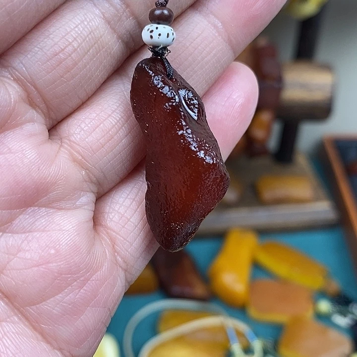 琥珀未镶嵌颈饰手机坠