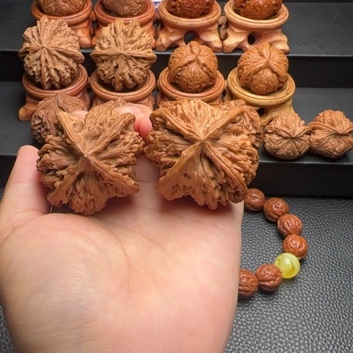 文玩核桃把件盘龙虎头全品无修精品配对