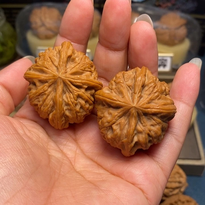 【闪购商品】把件文玩核桃雨花石四棱