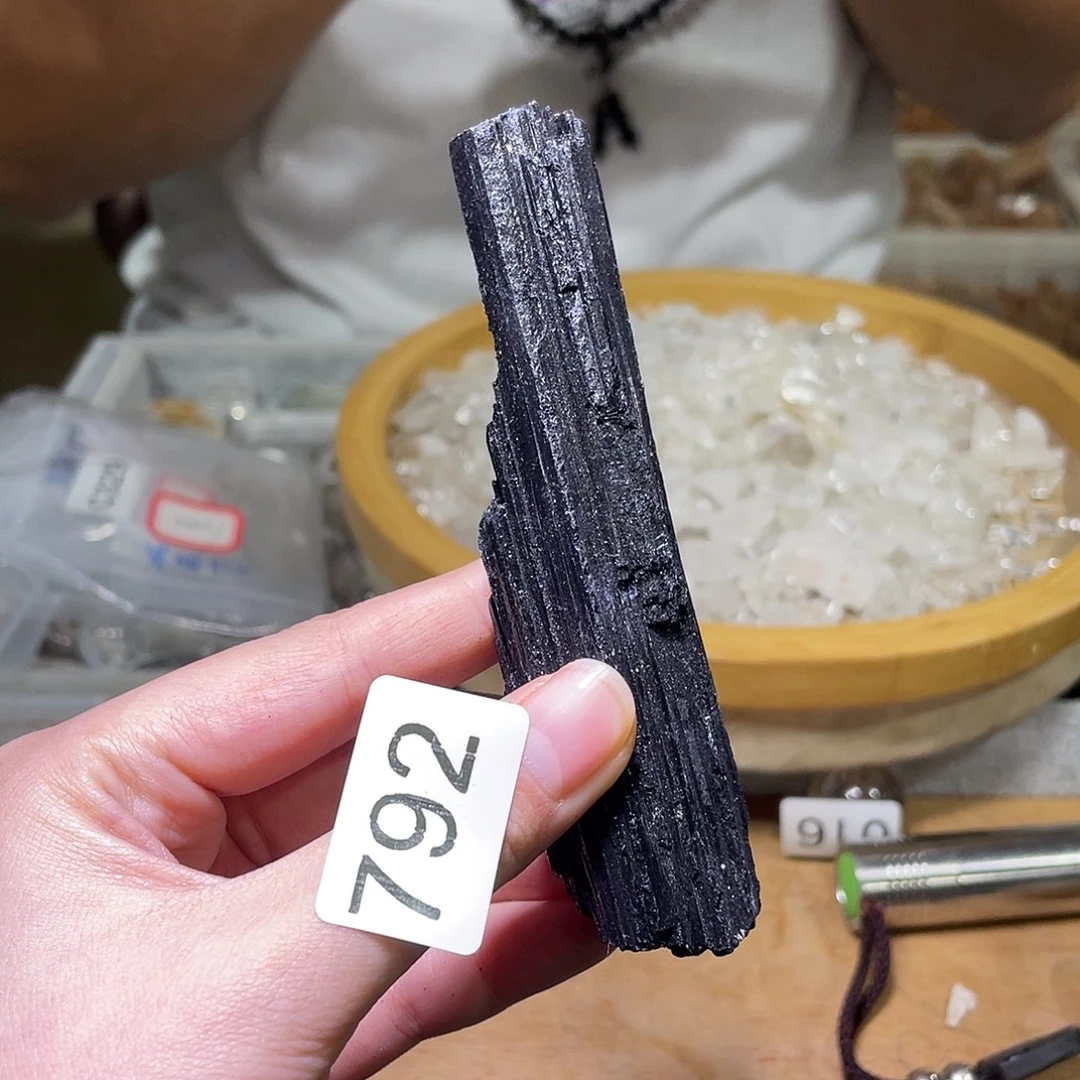 珠宝半成品水晶未镶嵌