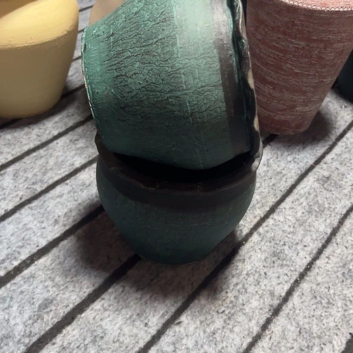 微瑕有孔高12口15