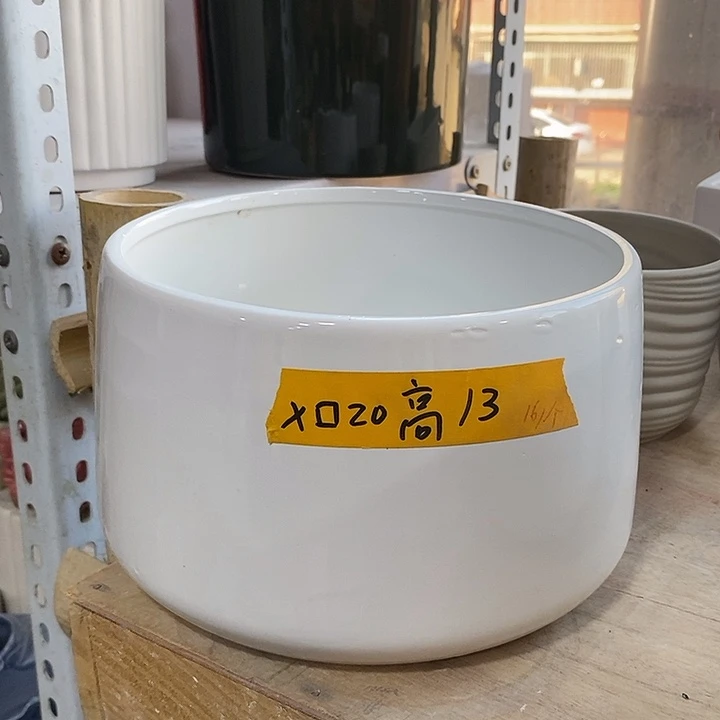 陶盆有孔 瑕疵针孔漏釉介意勿拍外口 20外高13