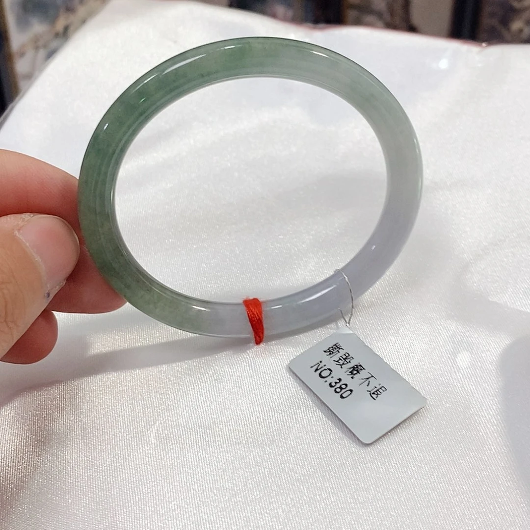 翡翠未镶嵌手镯（贵妃镯）