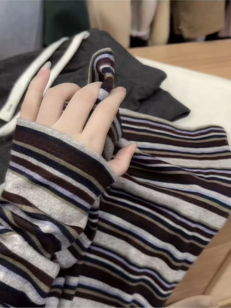 七言家巨好看！ins穿搭火爆磨毛条纹软糯长袖