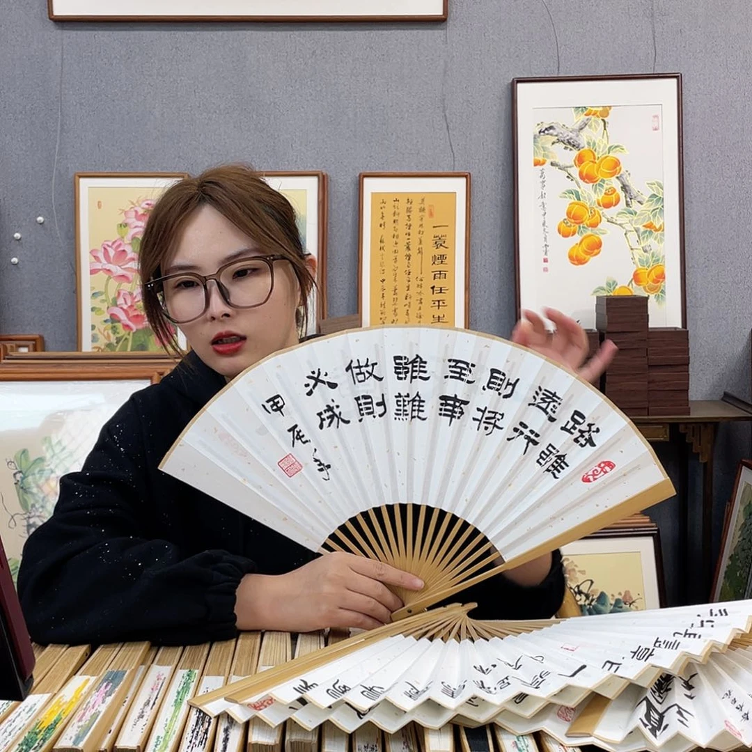 国画95寸玉竹-纯手绘-文玩扇骨（默认粘好）路虽远