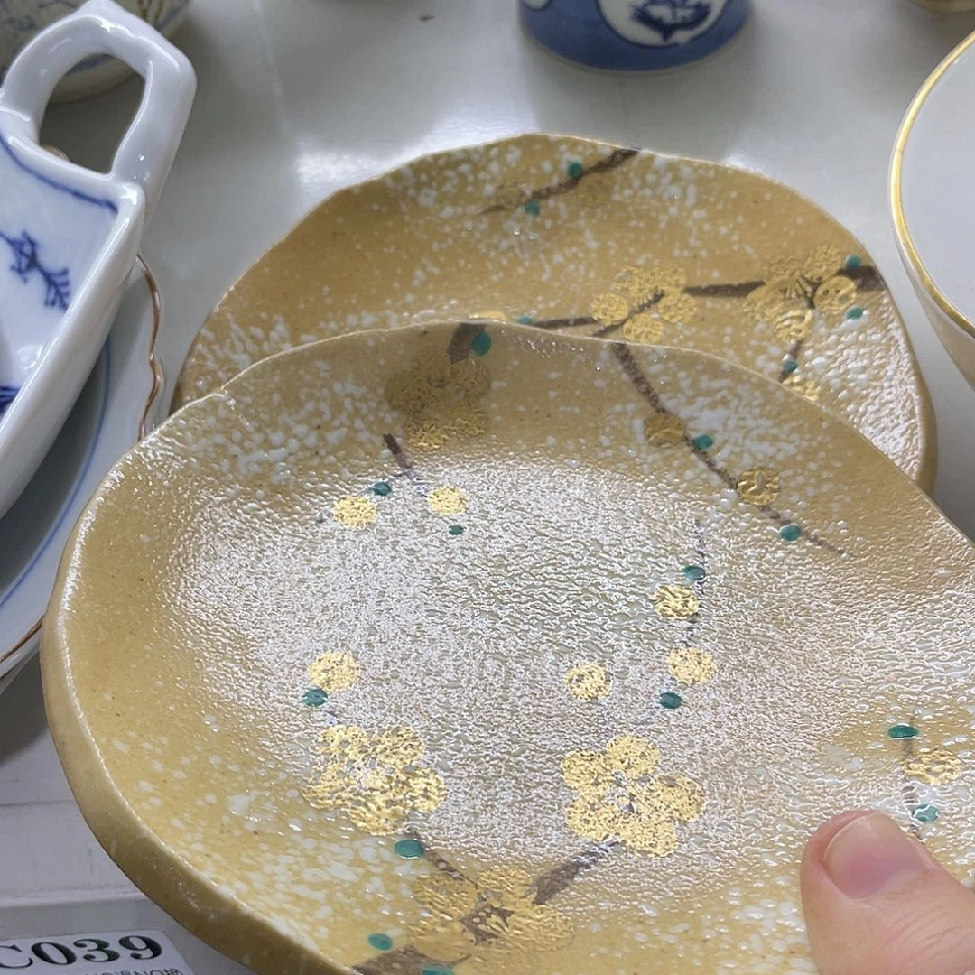 瓷片东**猪你要吃好睡的多一点儿了呀明天