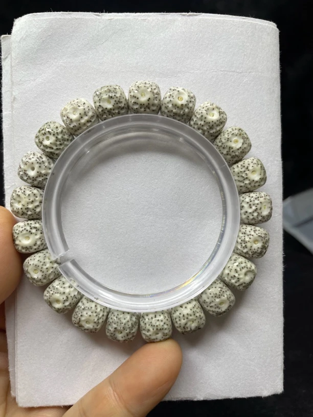 星月菩提手工雕刻石玉手串星月菩提手串