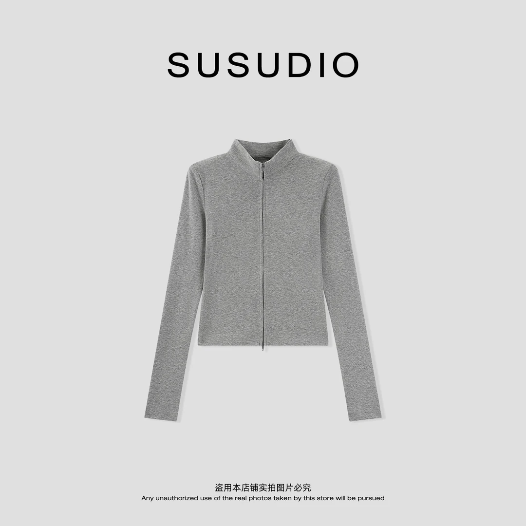 SUSUDIO 早秋立领柔软长袖收腰超模身材针织拉链外套 C3022