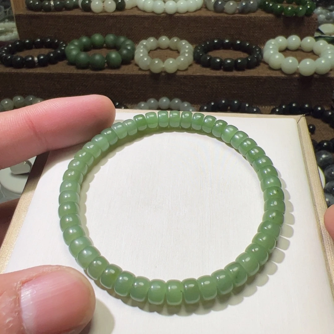 和田玉未镶嵌手串