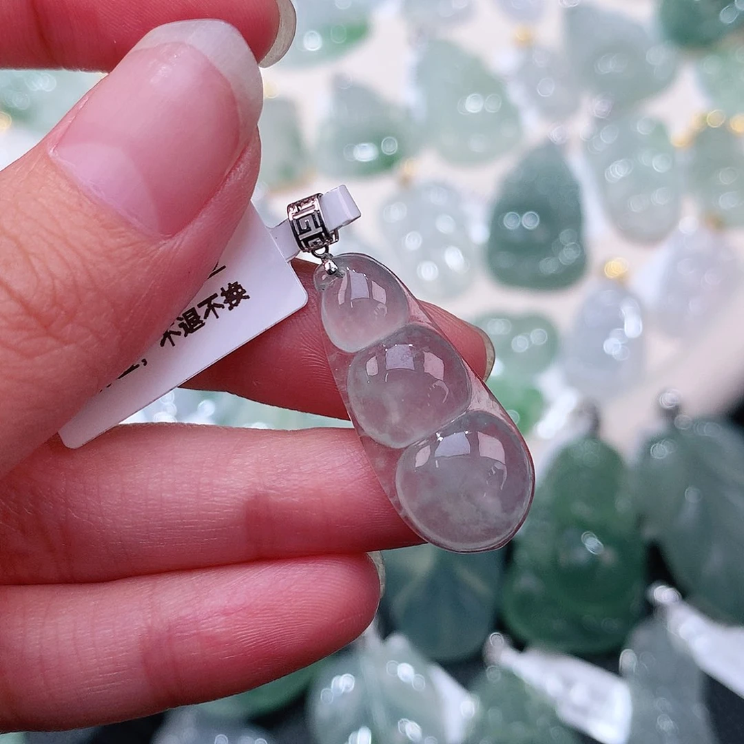 翡翠18K金镶嵌颈饰豆子28.6、12.6、4.2