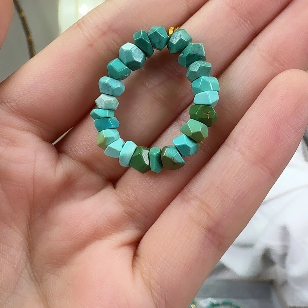 绿松石未镶嵌挂件