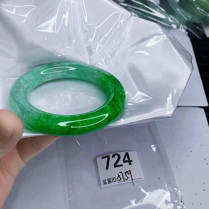 翡翠未镶嵌手镯一图一物实物为准