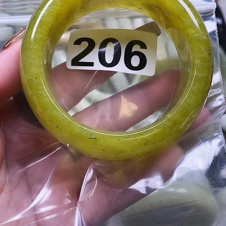 随***_蛇纹石玉未镶嵌手镯