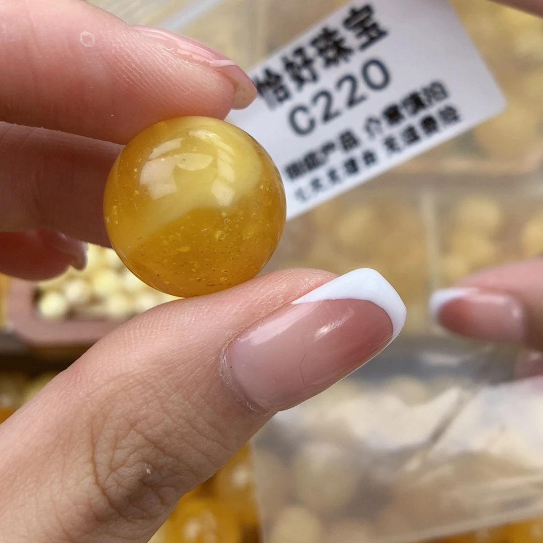 琥珀未镶嵌珠宝奇石