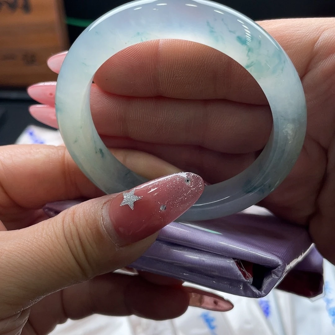 翡翠未镶嵌手镯50.8正圈