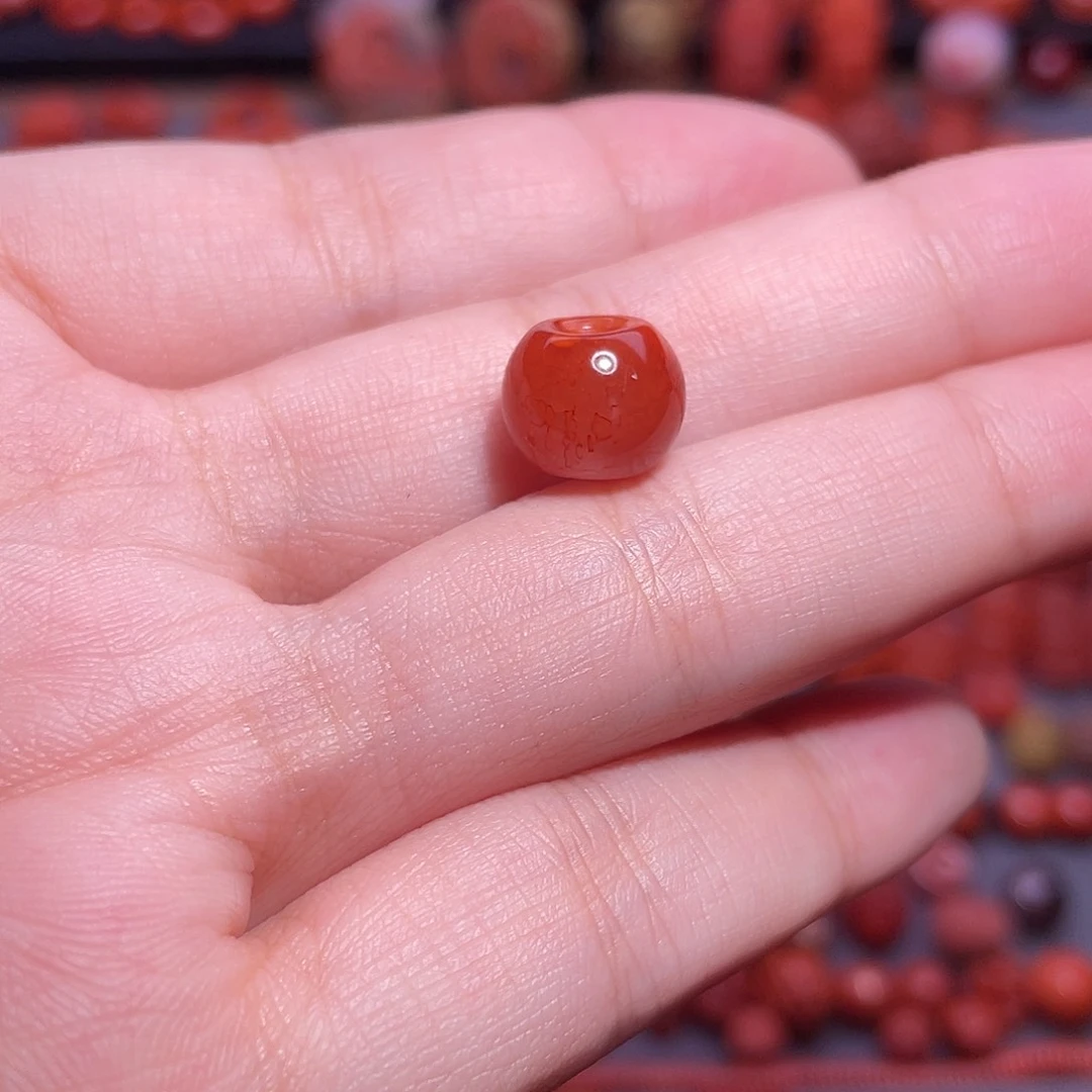 南红玛瑙苹果珠微瑕未镶嵌一**佛